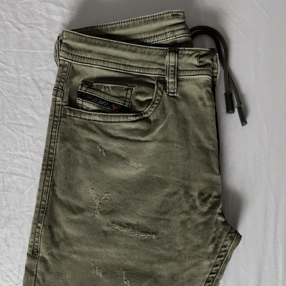 Diesel Thommer CB-NE 069FH JoggJeans Size 26x32 - Picture 1 of 11